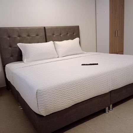 Aparta Suite Plaza Premium Bogota Exterior photo