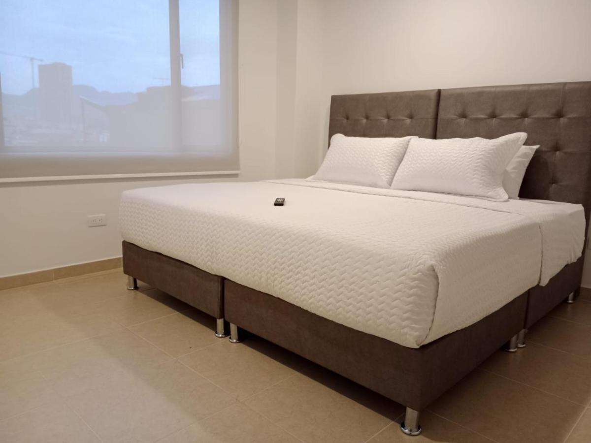 Aparta Suite Plaza Premium Bogota Exterior photo