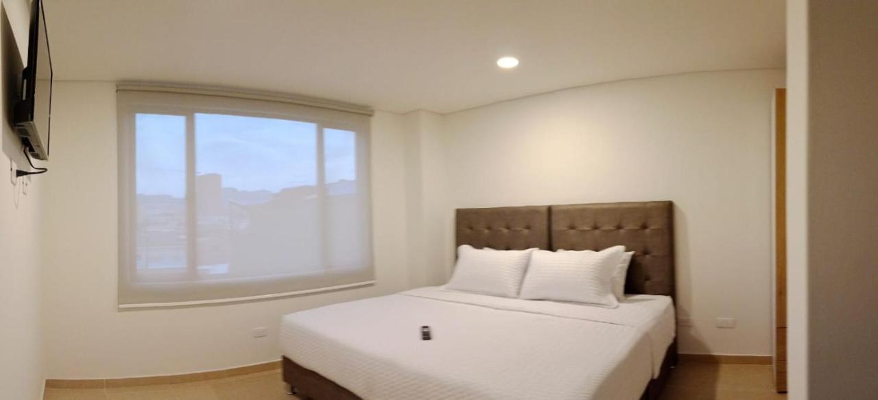 Aparta Suite Plaza Premium Bogota Exterior photo